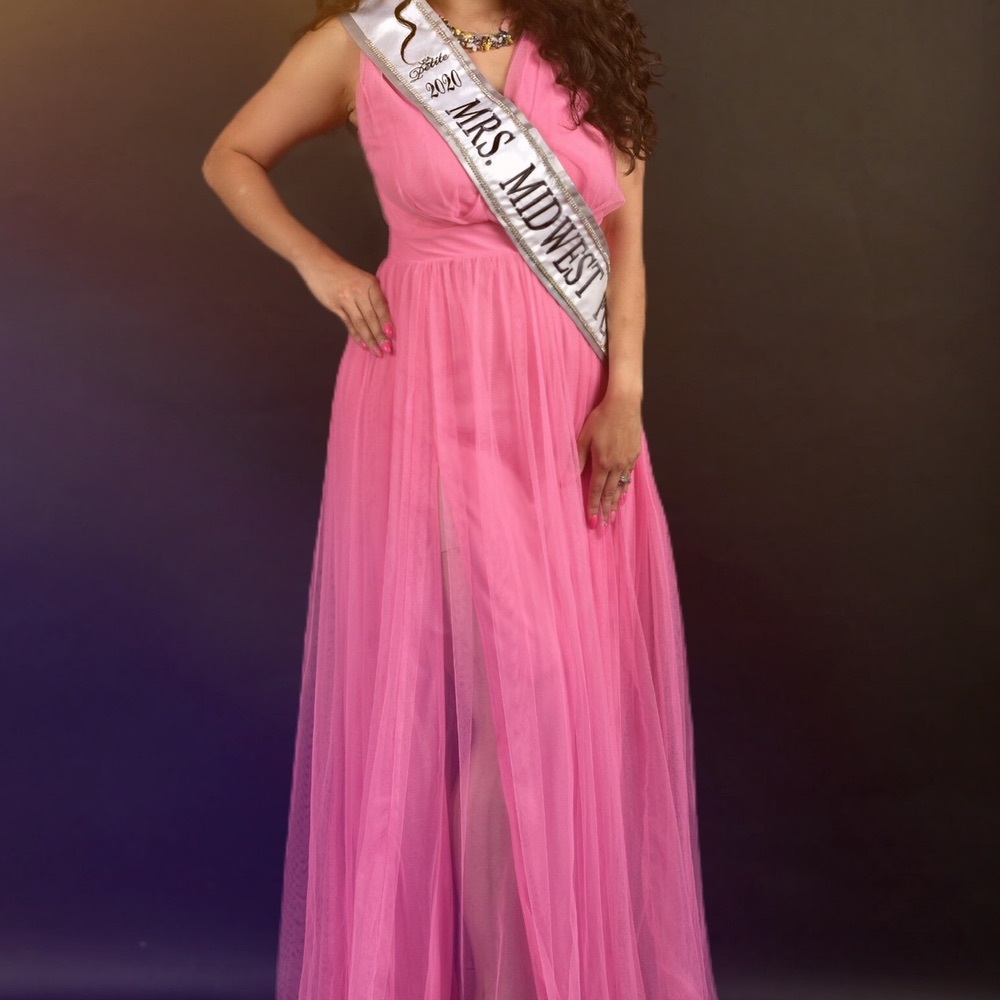 Windsor Vibrant Pink Prom Dress